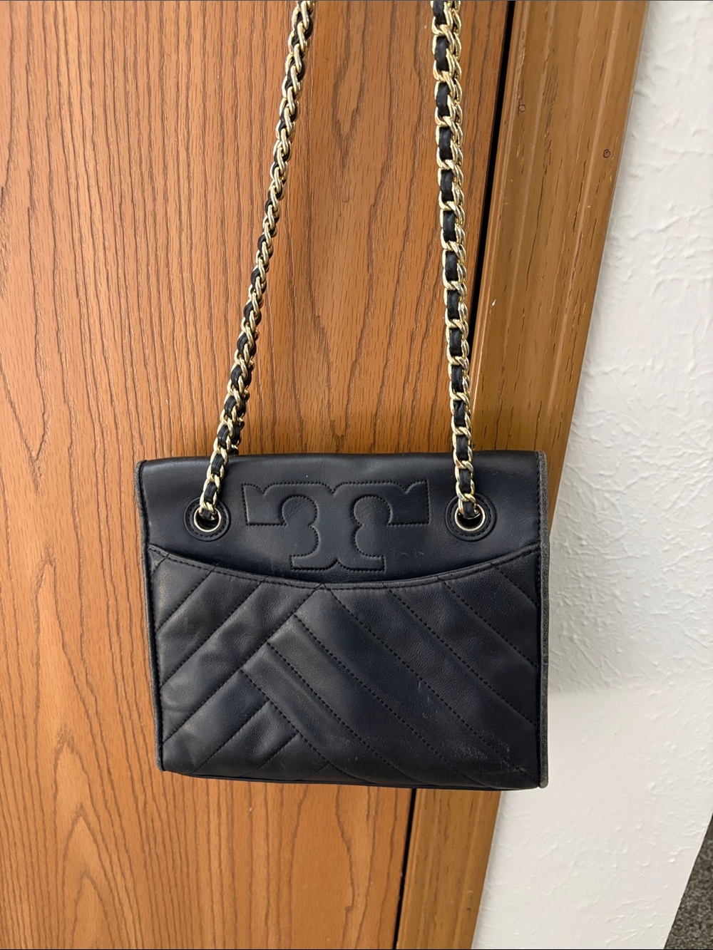 Tory Burch Black Quilted Leather Shoulder Bag with Gold Chain